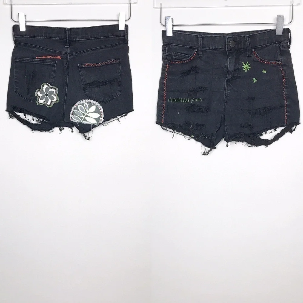 TopShop Moro Leigh Black Cutoff Distress Shorts 26